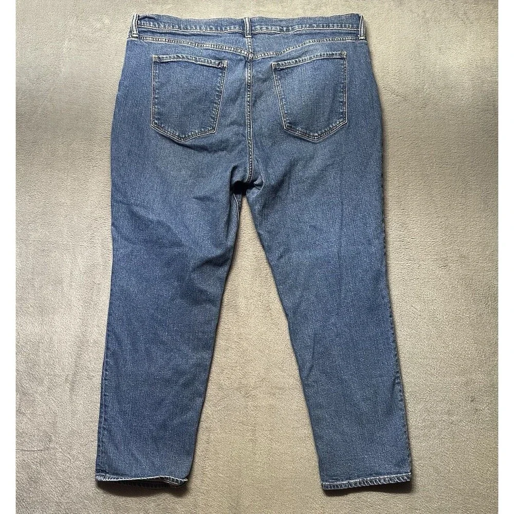 Old Navy Womens 18 Boyfriend Jeans Blue Mid Rise Relaxed Fit Stretch Denim EUC - Picture 2 of 9
